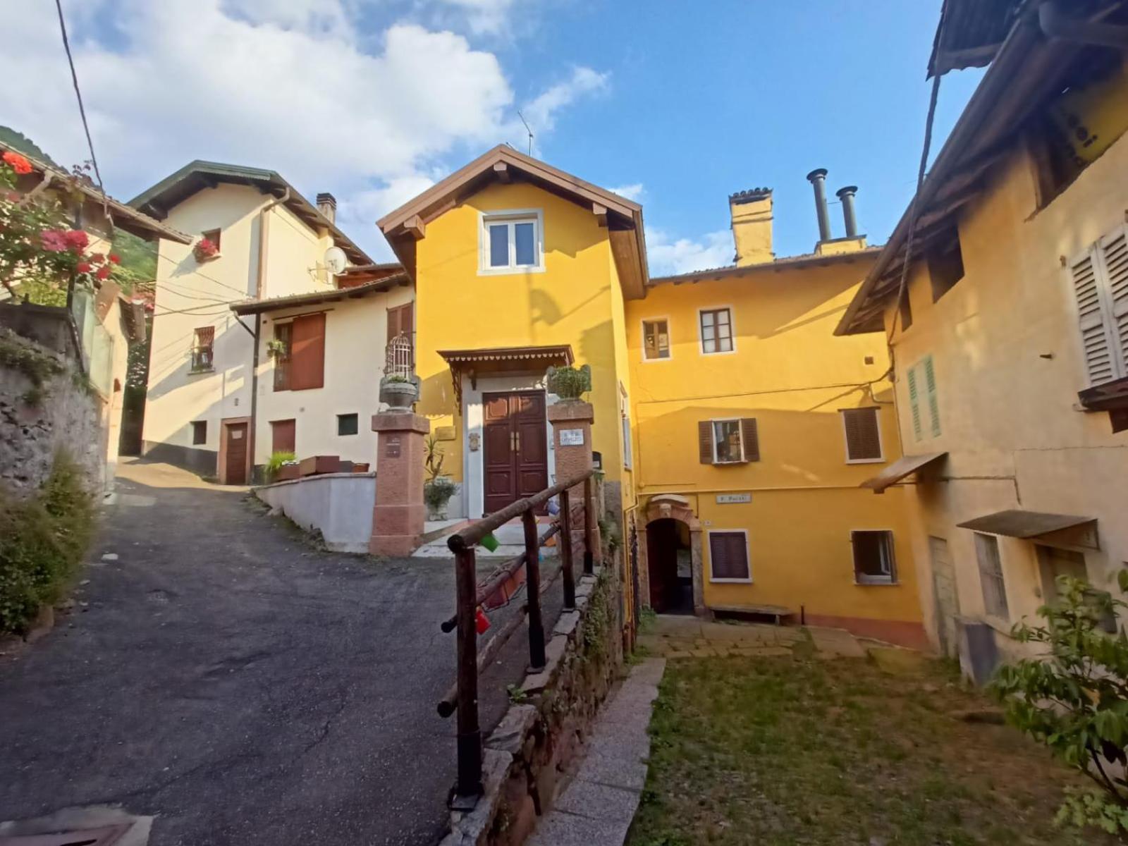 Foresteria Lombarda B & B Ca' Pelitti Ganna Exterior photo