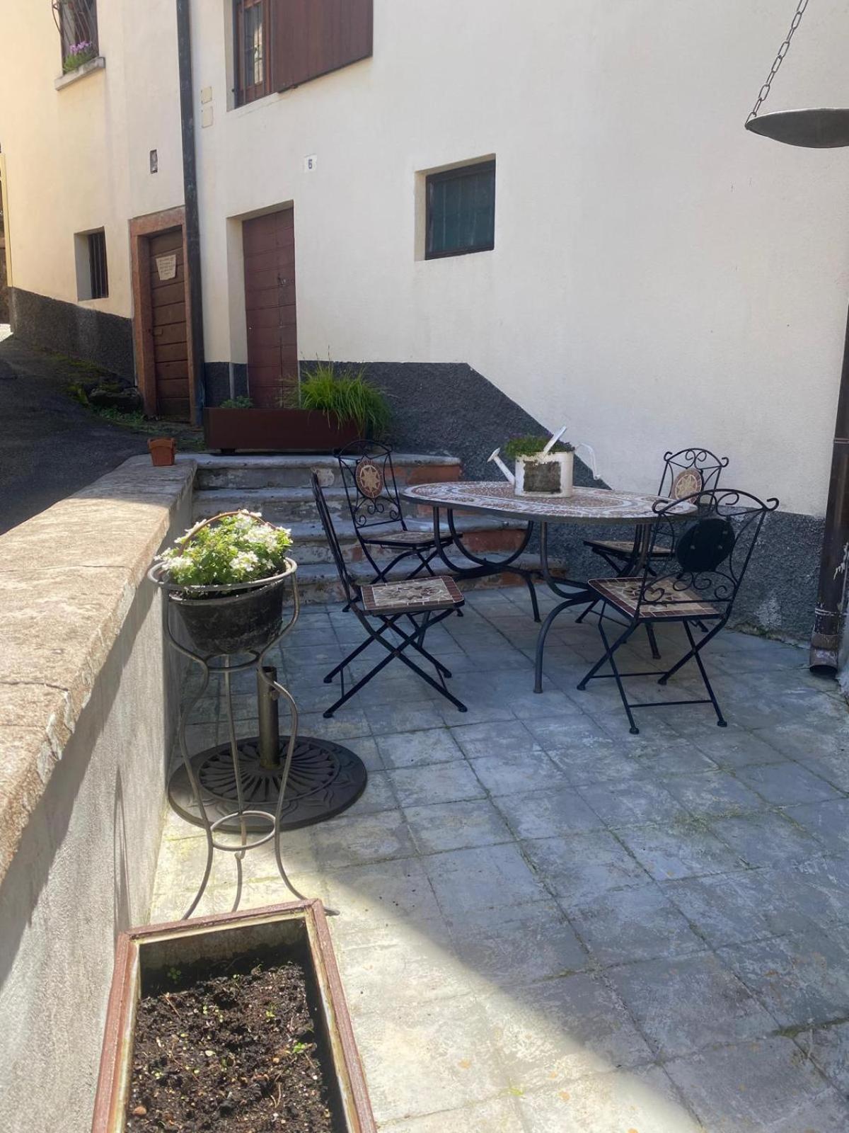 Foresteria Lombarda B & B Ca' Pelitti Ganna Exterior photo