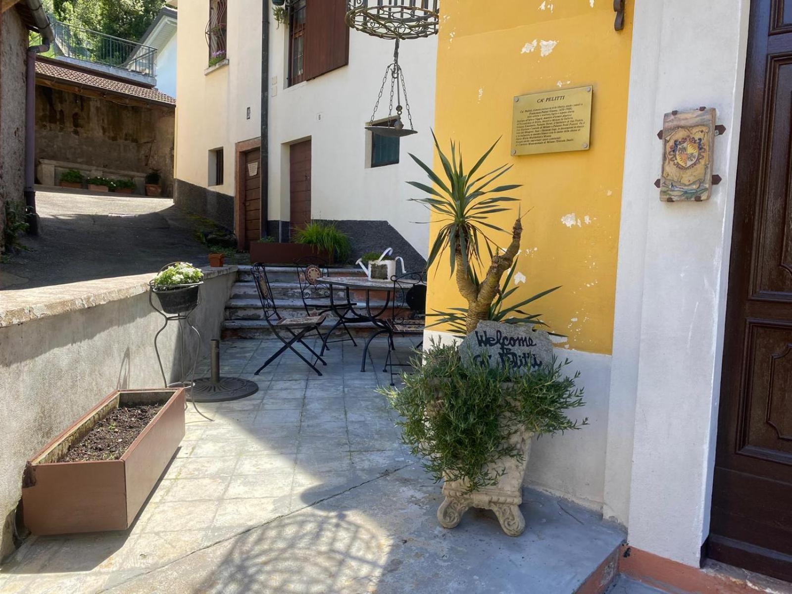 Foresteria Lombarda B & B Ca' Pelitti Ganna Exterior photo
